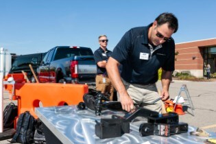 Further with Ford 2016: Behind the Wheel - 2017 Ford Supe...